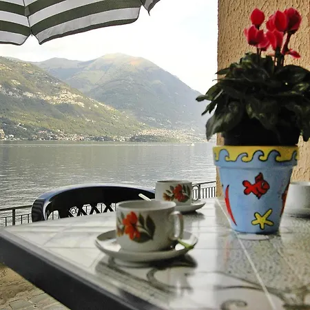 Paganini, Apartmán *