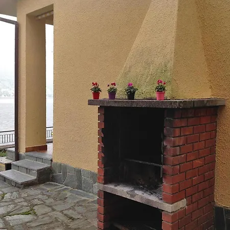 아파트 Paganini, 레체노