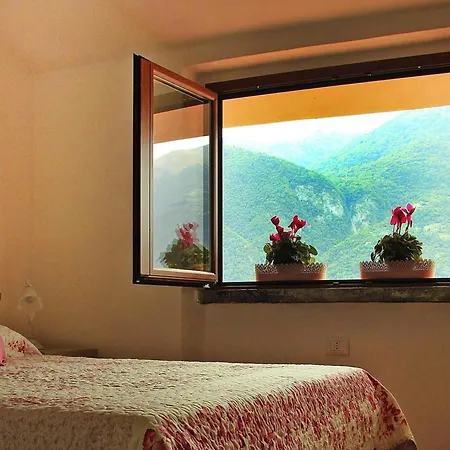 Paganini, Appartement Lezzeno