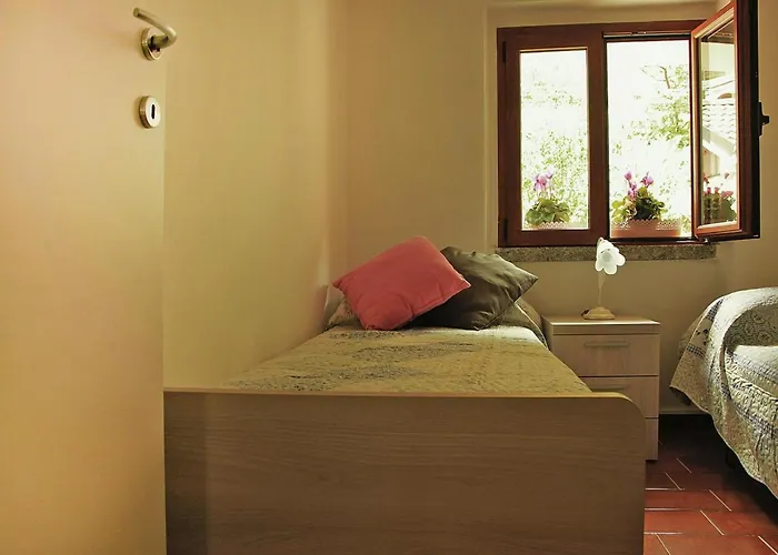 Paganini, Apartment *